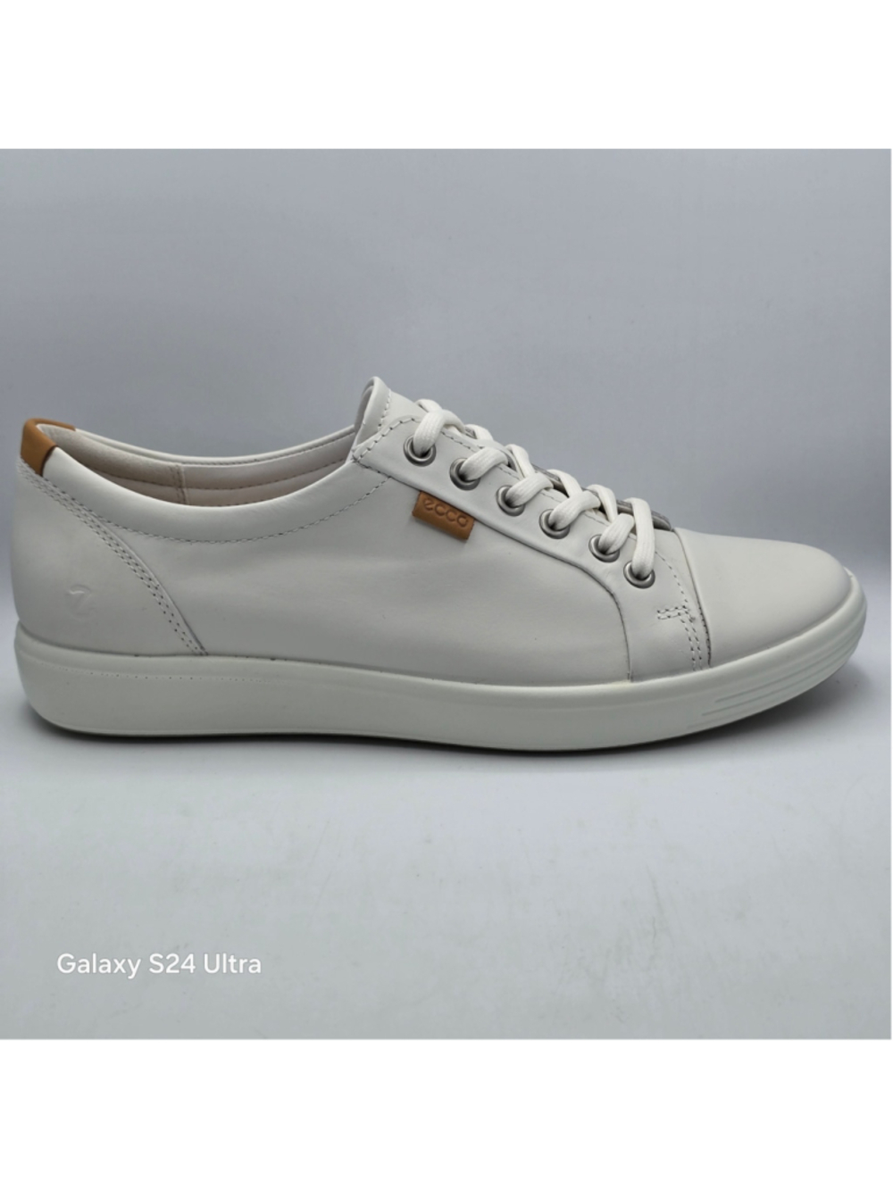 Women's ECCO Leather Sneakers White/Tan Size 8-8.5